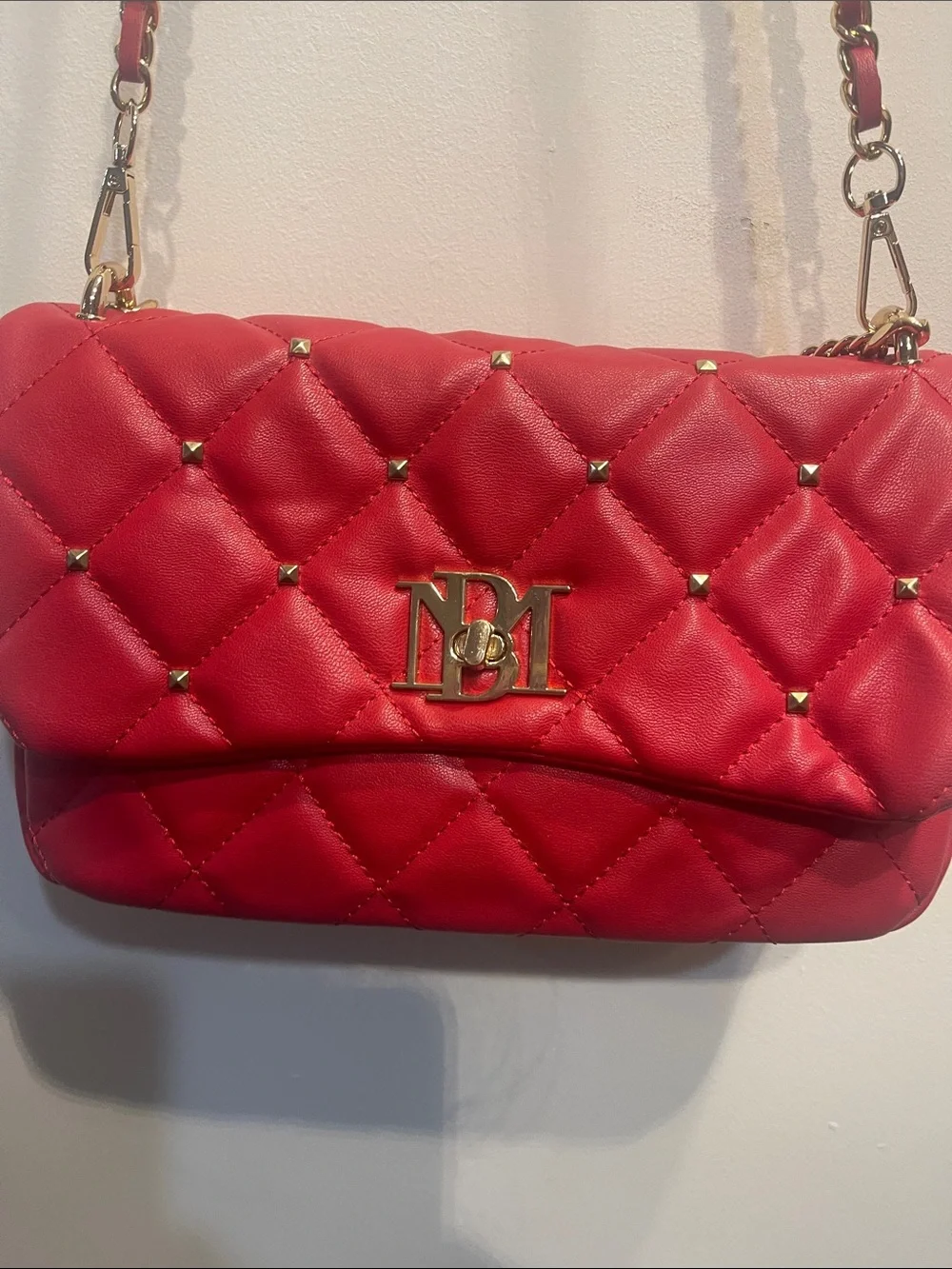 Badgley Mischka NWT Red Quilted Chain Shoulder Bag or hand purse with gold & red
